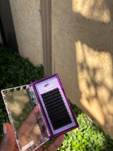 Load image into Gallery viewer, Matte Volume Lash Trays ( Mixed )