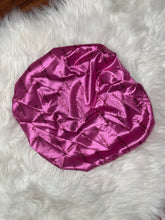 Load image into Gallery viewer, Bougie LUXURIOUS Bonnets