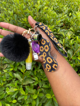 Load image into Gallery viewer, 🖤CRYBABYCO PROTECT ME 🔑 CHAIN 🖤